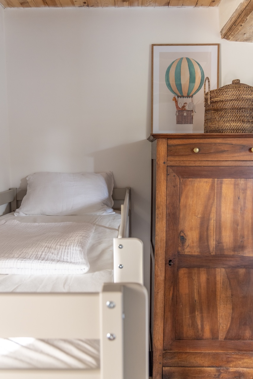 The interior - first floor — photo 1